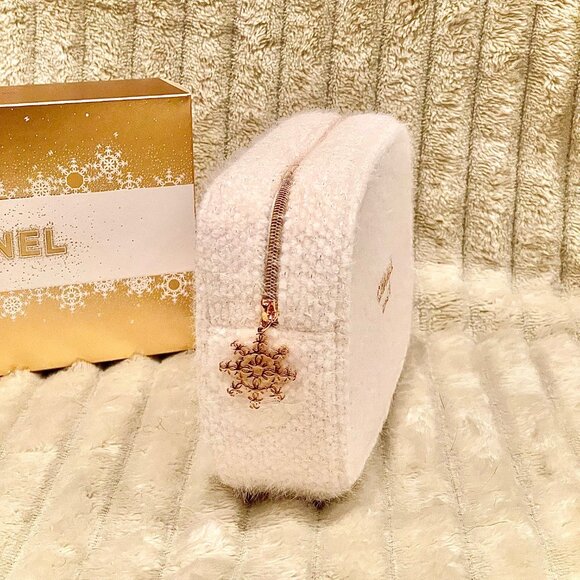 Chanel Holiday 2024 ULTIMATE ALLURE Gift Set Lipstick Mascara New in Hand - Picture 14 of 16